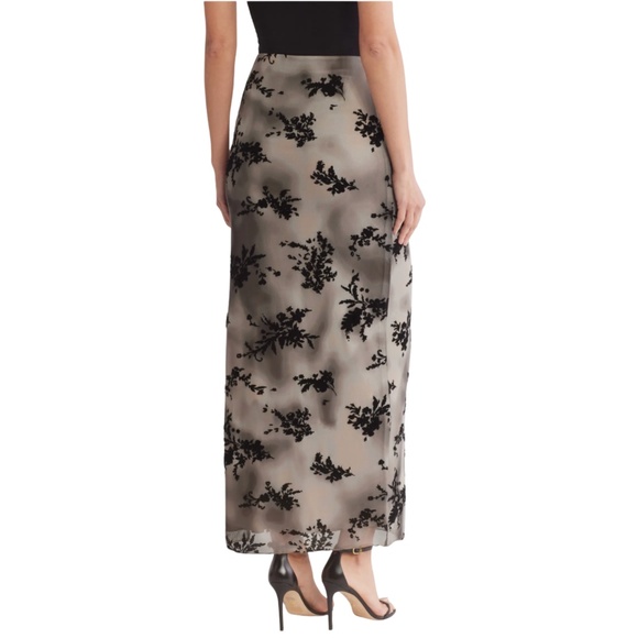 NWT Urban Social Mesh Maxi Skirt Floral Burnout Grey Black Medium - Picture 2 of 5